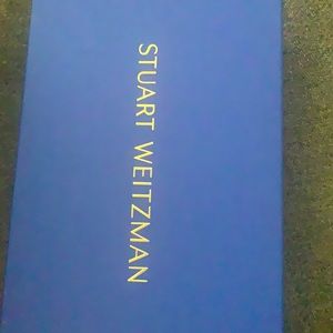 Cute casual sandal perfect to dress up